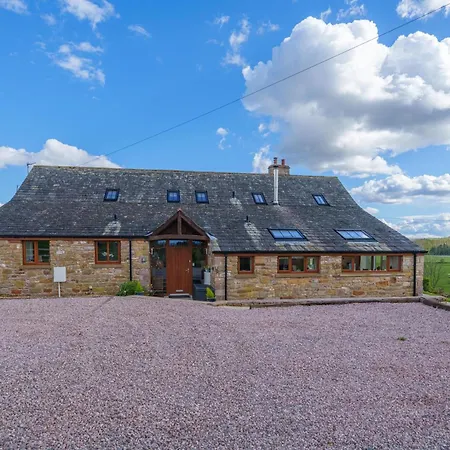 2 Peggies Barn Maulds Meaburn