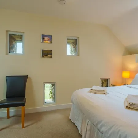 2 Peggies Barn Holiday home Maulds Meaburn